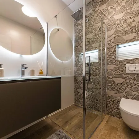 Olivetum Luxury شقة